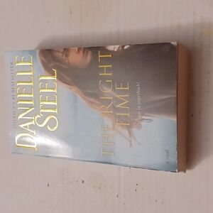 $4 Add-on - "The Right Time" by Danielle Steel - Paperback Novel